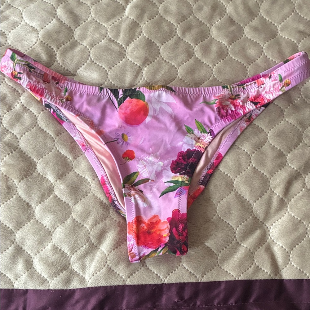 💜5/$25 Floral Pink Bikini Bottom